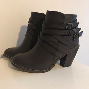 Journee Collection booties, vegan leather size 7.5 wide